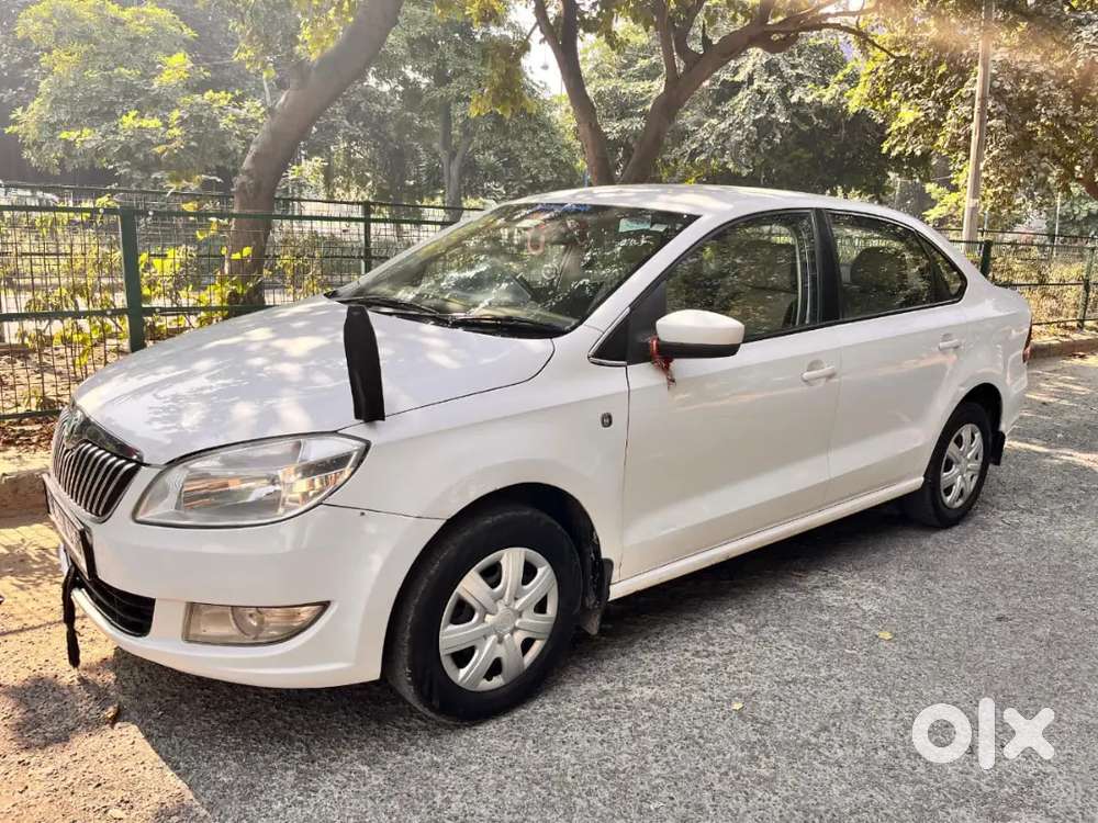 Skoda Rapid 2013 Petrol 75000 Km Driven
