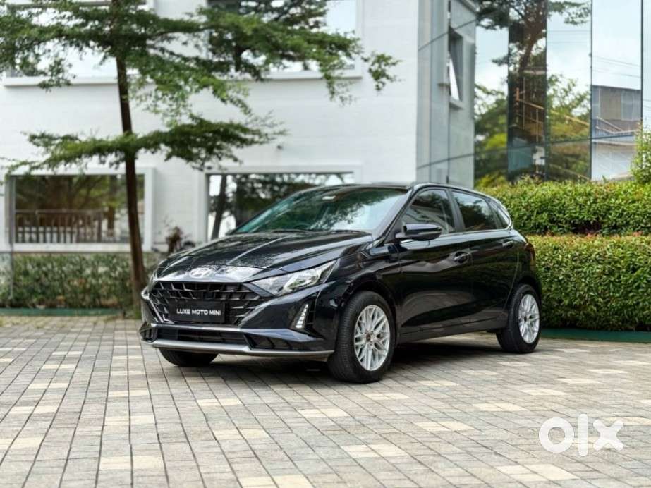 Hyundai I20 Sportz 1.2 Ivt, 2025, Petrol