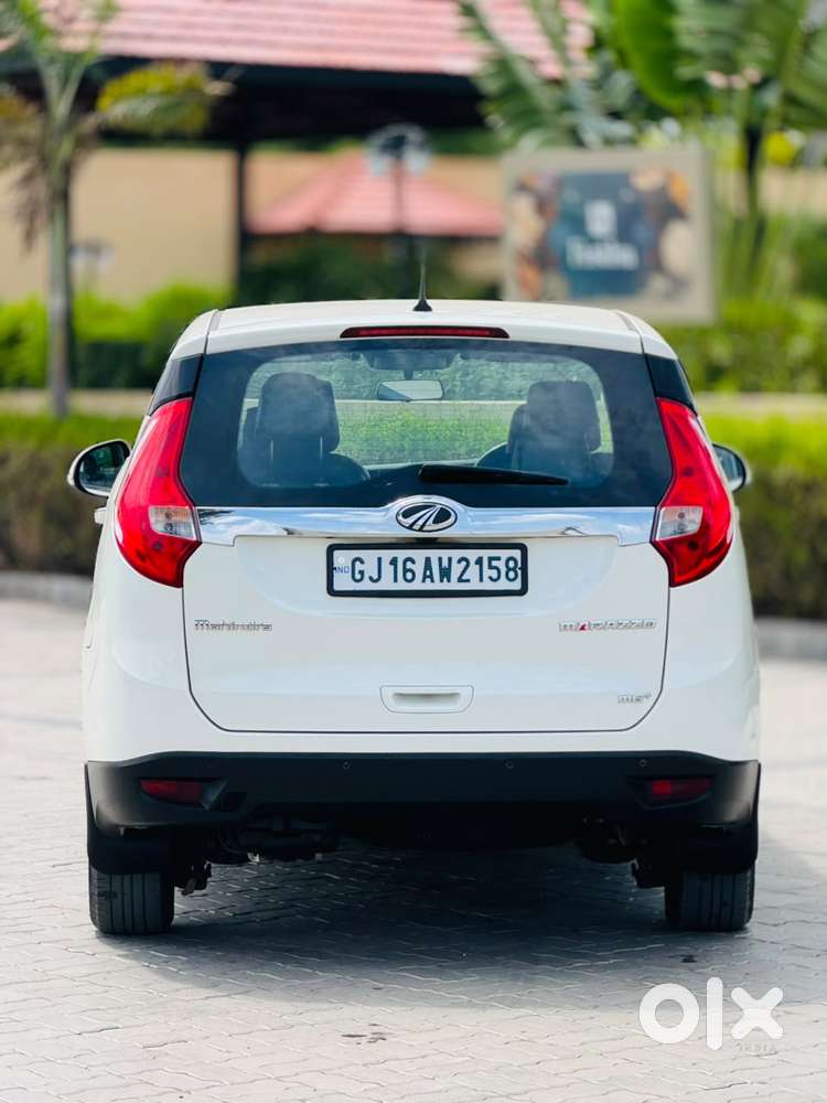 Mahindra Marazzo, 2023, Diesel