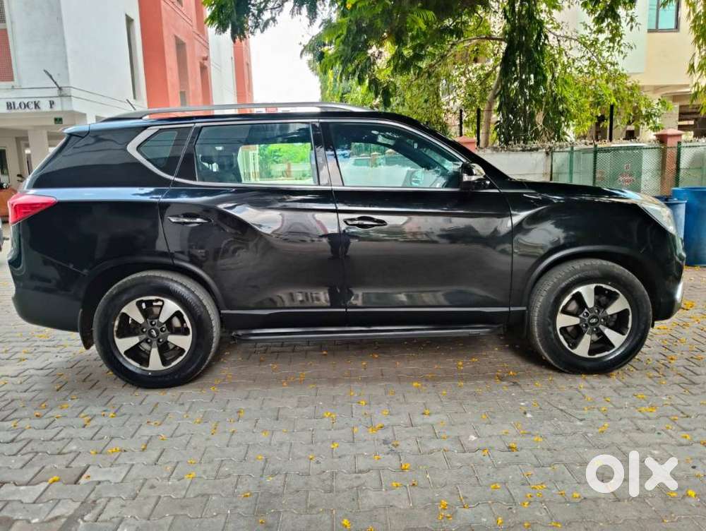 Mahindra Alturas G4 4wd At, 2022, Diesel