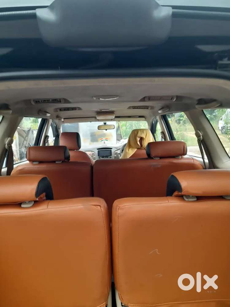 Toyota Innova 2006 Diesel 300000 Km Driven,.