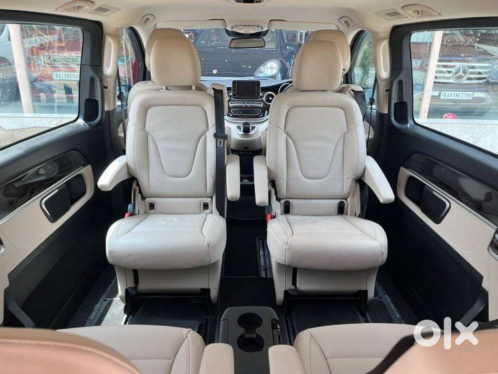 Mercedes-benz V-class 2.1 220 Expression Diesel At, 2020, Diesel