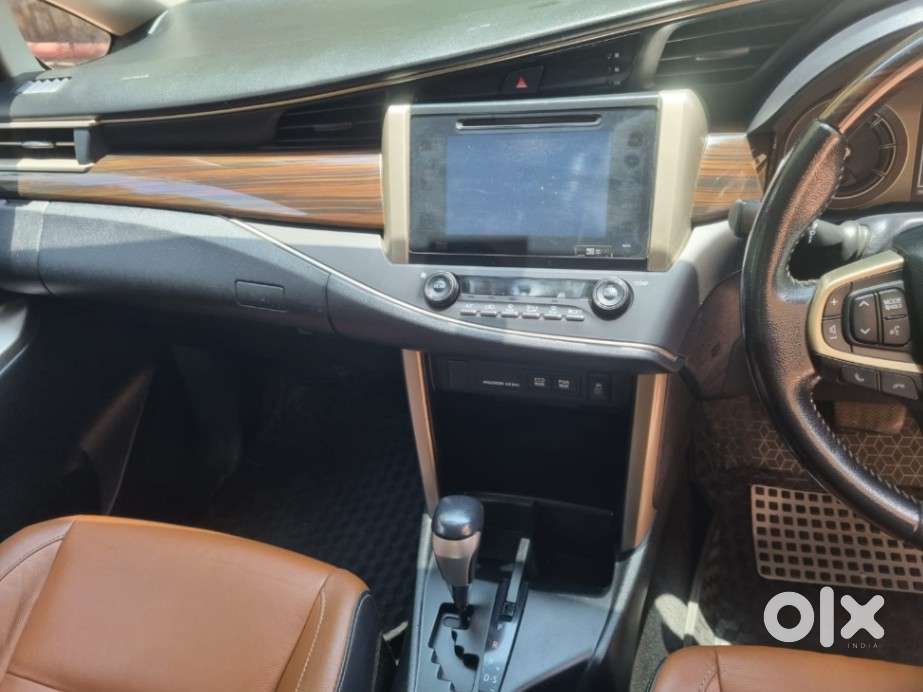 Toyota Innova Crysta 2.8z Automatic, 2018, Diesel