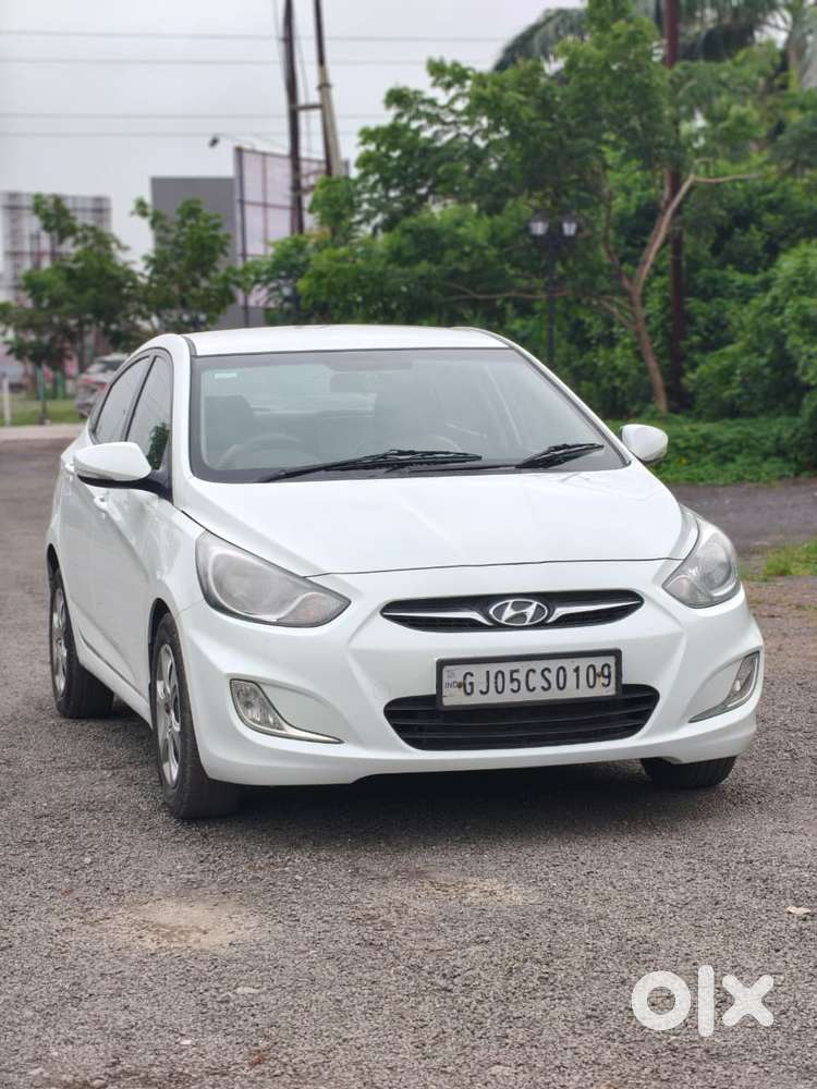 Hyundai Fluidic Verna, 2011, Petrol