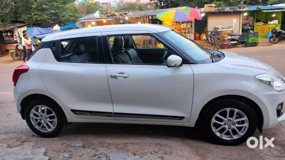 Maruti Suzuki Swift Vvt Zxi, 2022, Petrol