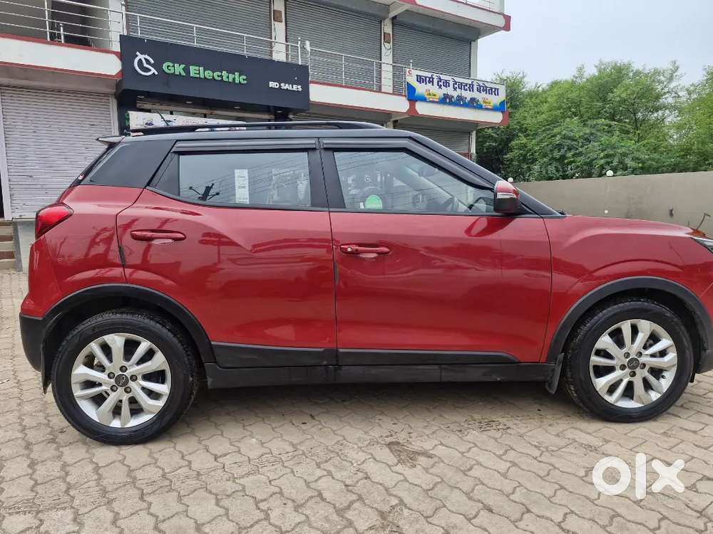 Mahindra Xuv300 1.2 W8 2019