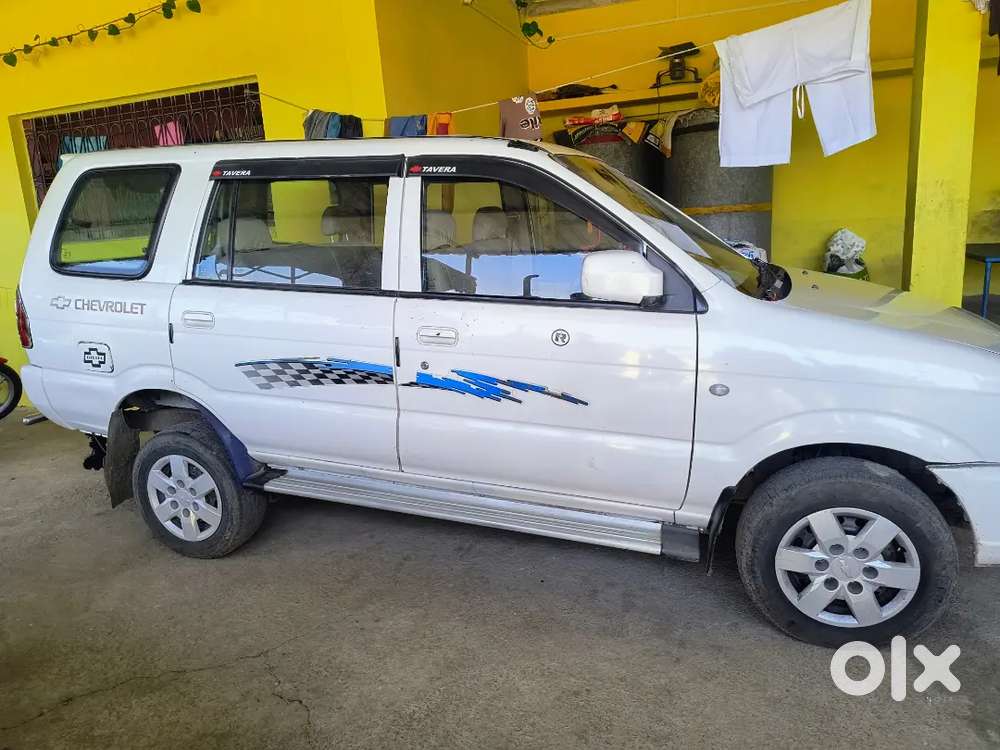 Chevrolet Tavera 2017 Diesel Well Maintained