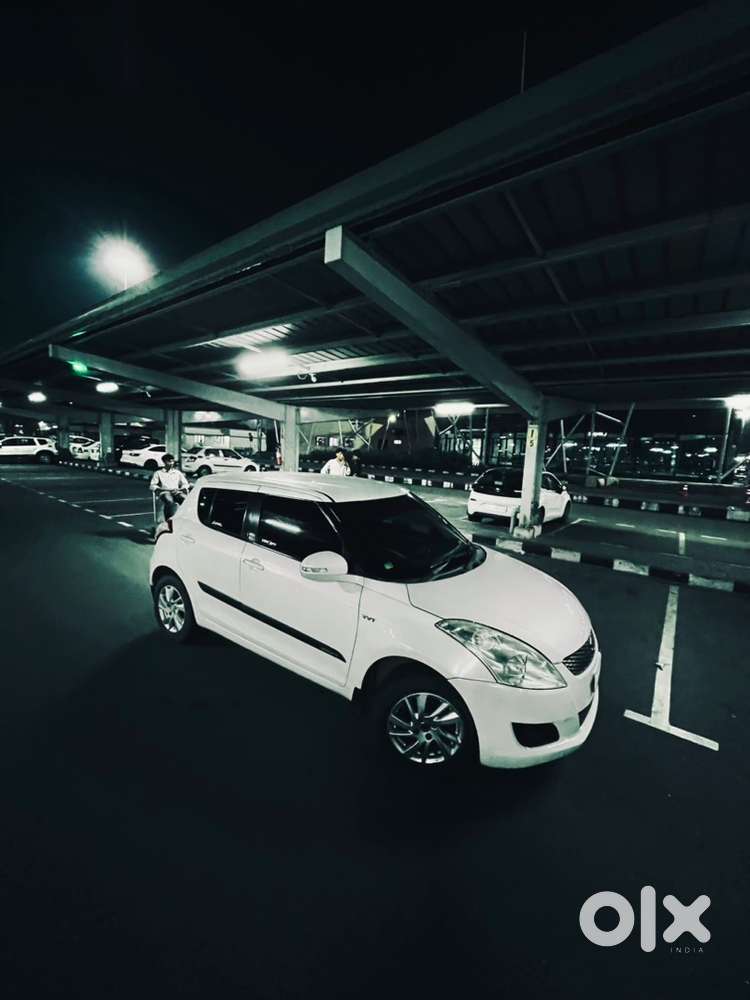 Maruti Suzuki Swift Petrol 2012