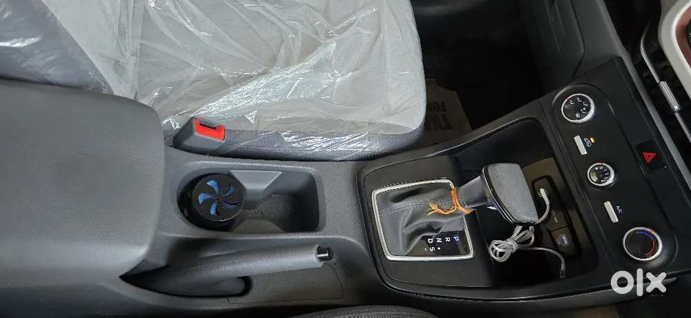 Hyundai Creta Ex (o) Petrol Automatic Ivt 2025 Model