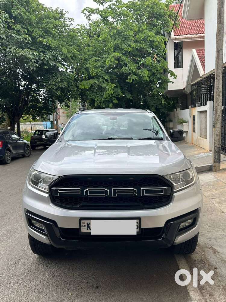 Ford Endeavour 2016