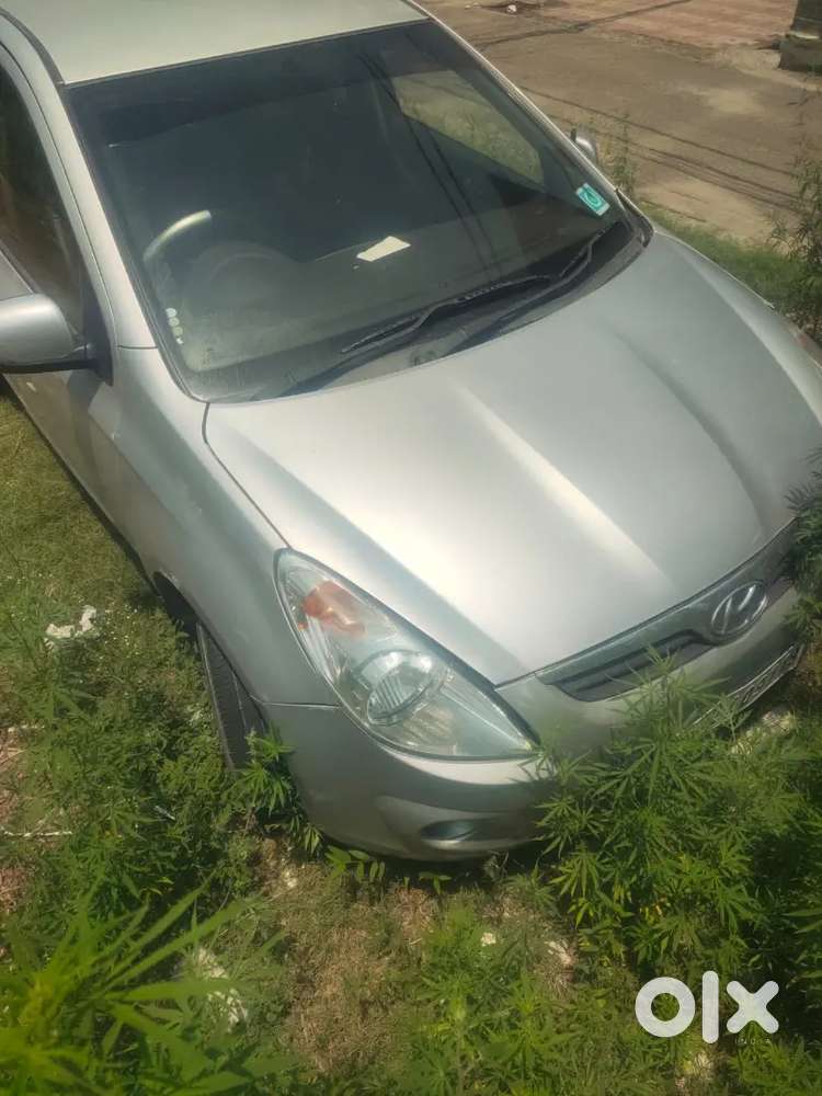 Hyundai I20 2010 Petrol 80000 Km Driven