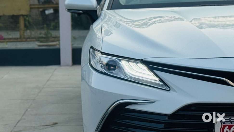 Toyota Camry Hybrid, 2023, Petrol