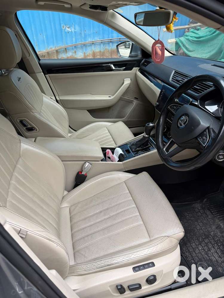 Skoda Superb 2.0 L&k Tsi At, 2020, Petrol