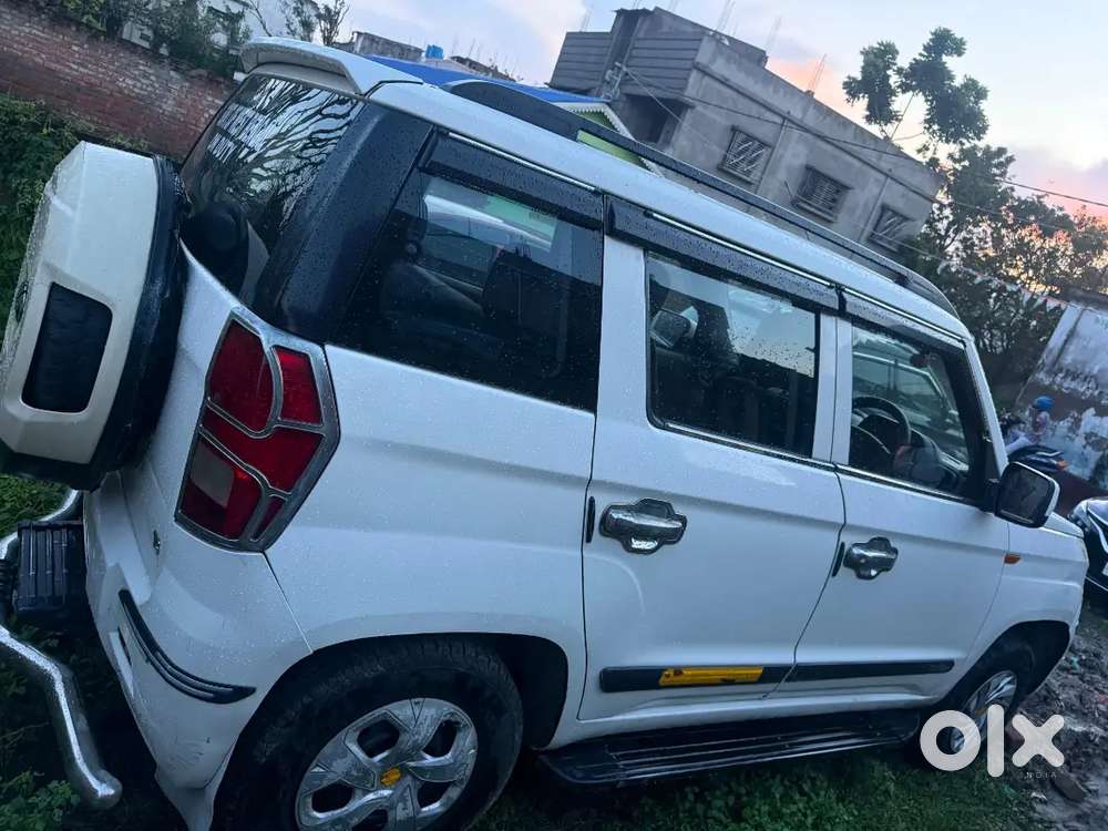 Urgently Sell Mahindra Tuv 300 T6+  2015 With Lifetime Tax