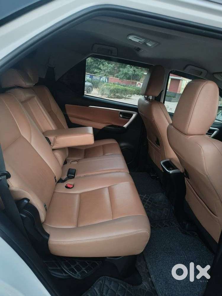 Toyota Fortuner 4x2 At 2.8 Diesel, 2019, Diesel