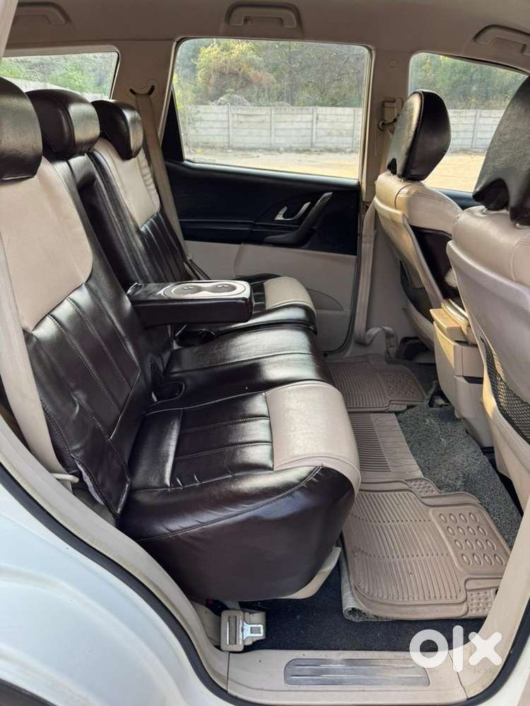 Mahindra Xuv500, 1st Owner, W6, 2017, Diesel Well Maintained