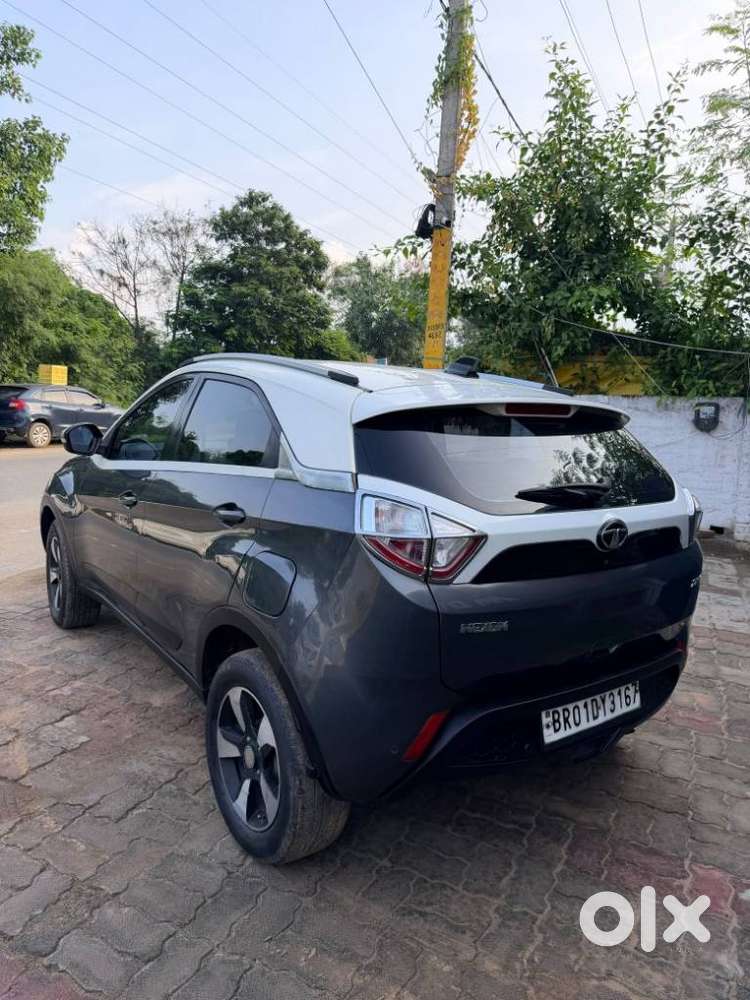 Tata Nexon Amt Xza Plus, 2018, Petrol