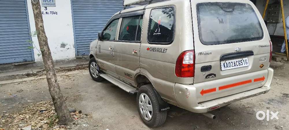 Chevrolet Tavera Neo 2012