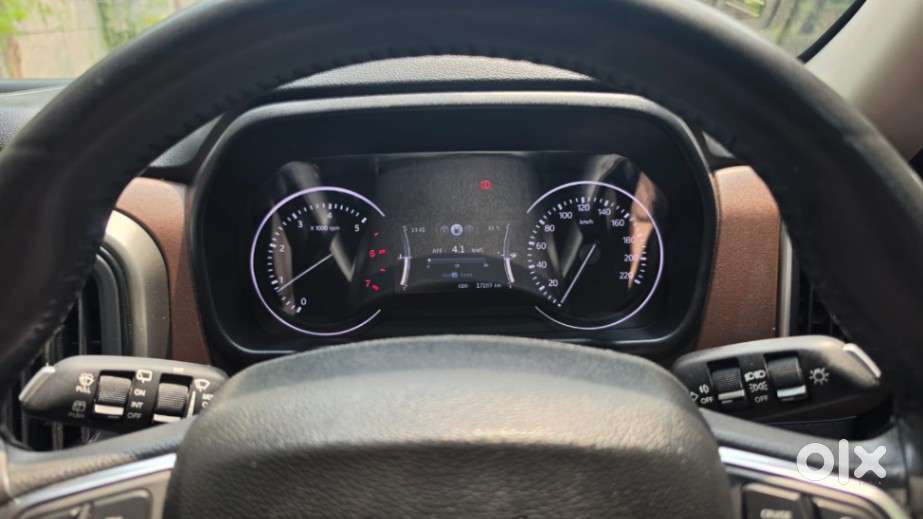 Mahindra Scorpio-n 2.0 Z4 Petrol Mt 7 Str, 2024, Petrol