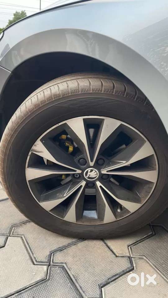 Skoda Superb 2.0 L&k Tsi At, 2021, Petrol