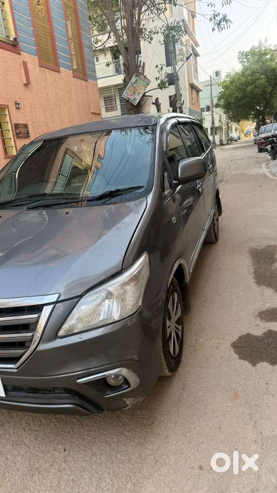 Innova 2011 Second Owner Diesel