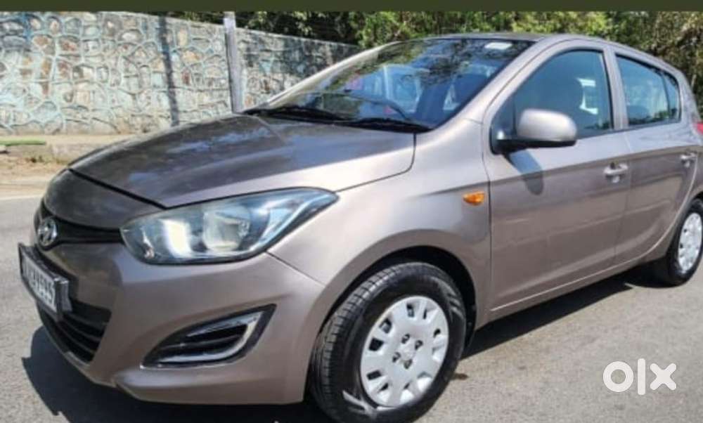 Hyundai I20 2012 Cng & Hybrids Well Maintained