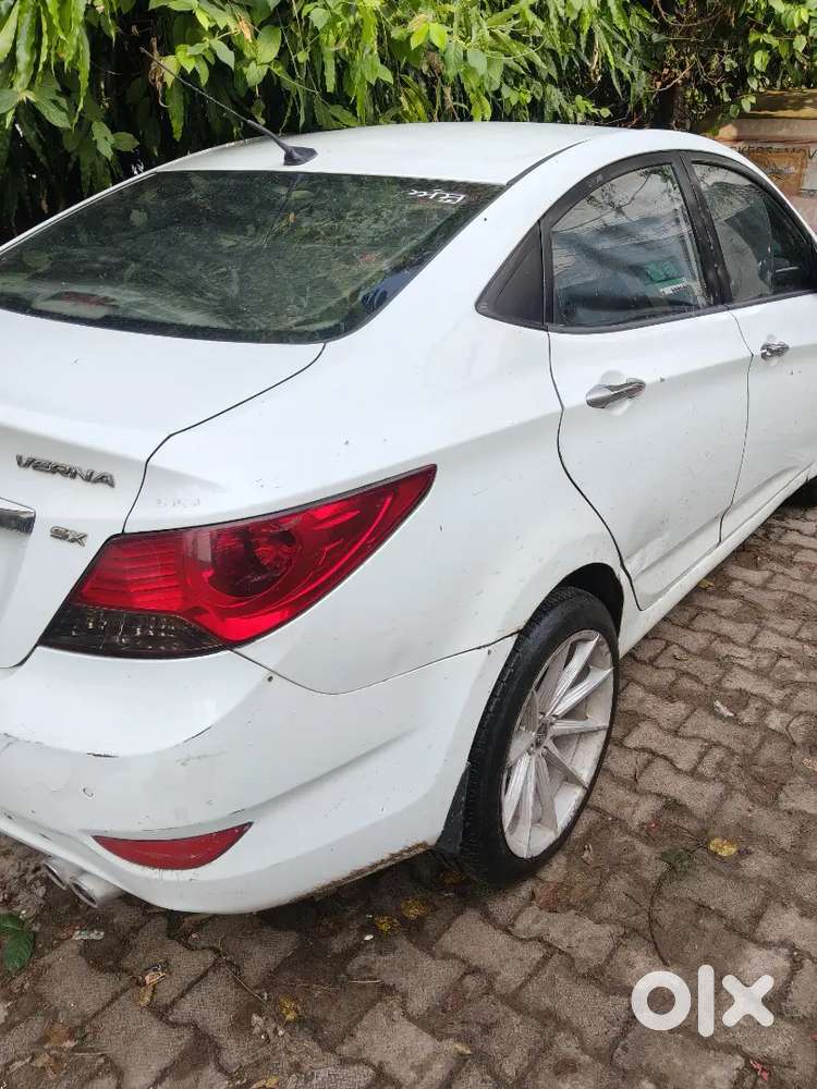 Hyundai Verna Fluidic 2011
