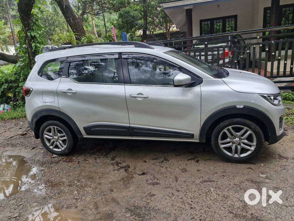 Renault Triber Rxz, 2019, Petrol