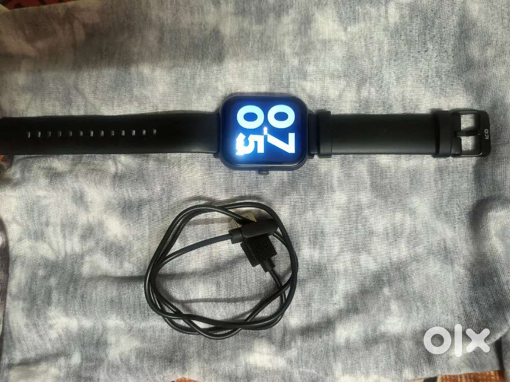 Smart Watch ( 2 Month use Only)