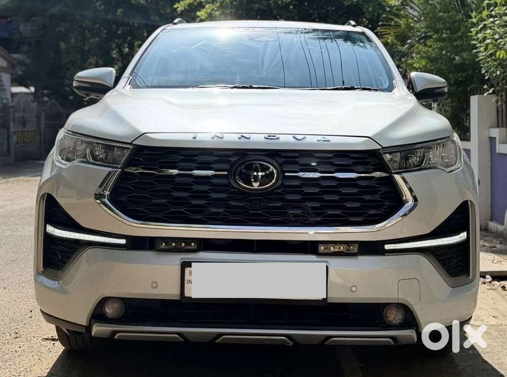 Toyota Innova Hycross Zx(o), 2025, Petrol