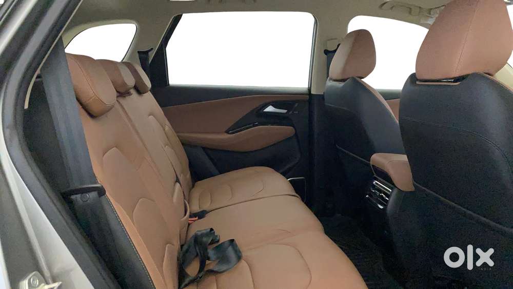 Mg Hector Plus Sharp Pro 1.5 Turbo Petrol 7 Str, 2025, Petrol