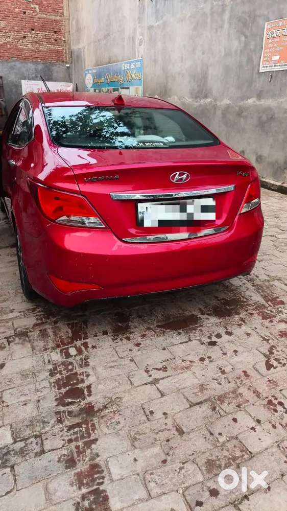 Hyundai Fluidic Verna 2015