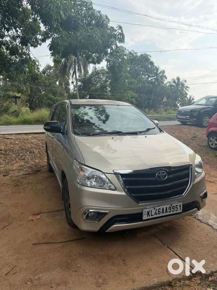 Toyota Innova Diesel 2016 2nd Owner Re Registered