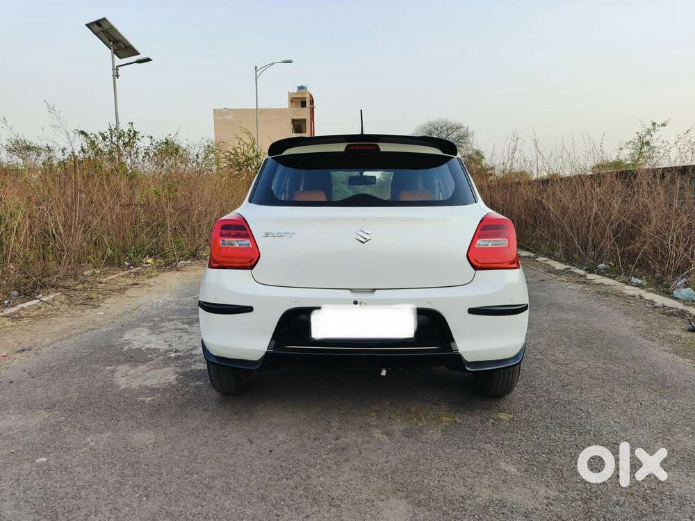 Maruti Suzuki Swift Vxi + Manual, 2023, Petrol