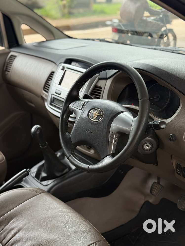 Toyota Innova 2.5 V 7 Str, 2015, Diesel