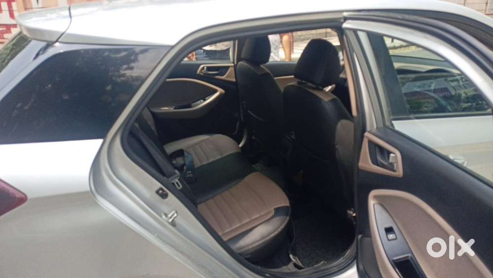 Hyundai I20 1st Owner Petrol 2016