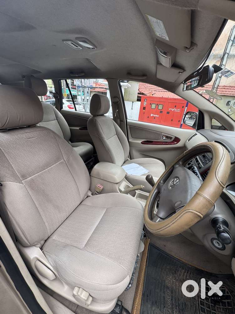 Toyota Innova 2.0 Vx 8 Str, 2005, Diesel