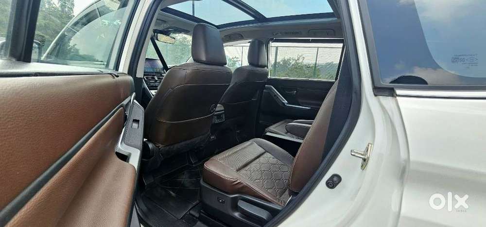 Toyota Innova Hycross 2.0 Zx (o) Hybrid 7 Str, 2024, Petrol