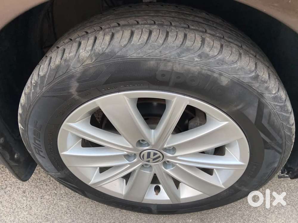 Volkswagen Vento 1.2 Tsi Highline At, 2017, Petrol