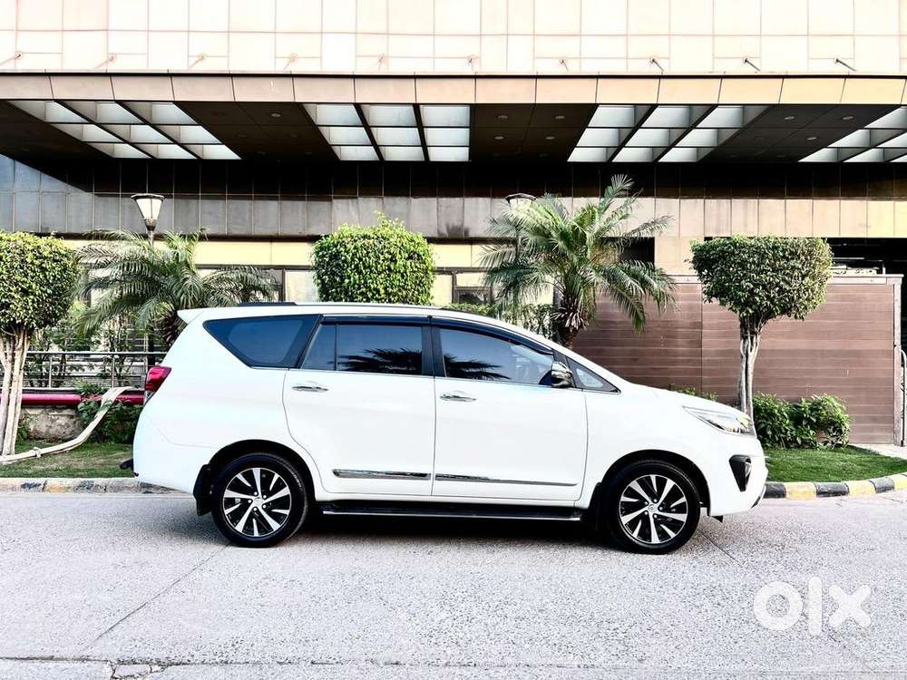 Toyota Innova Crysta 2022 Diesel Well Maintained