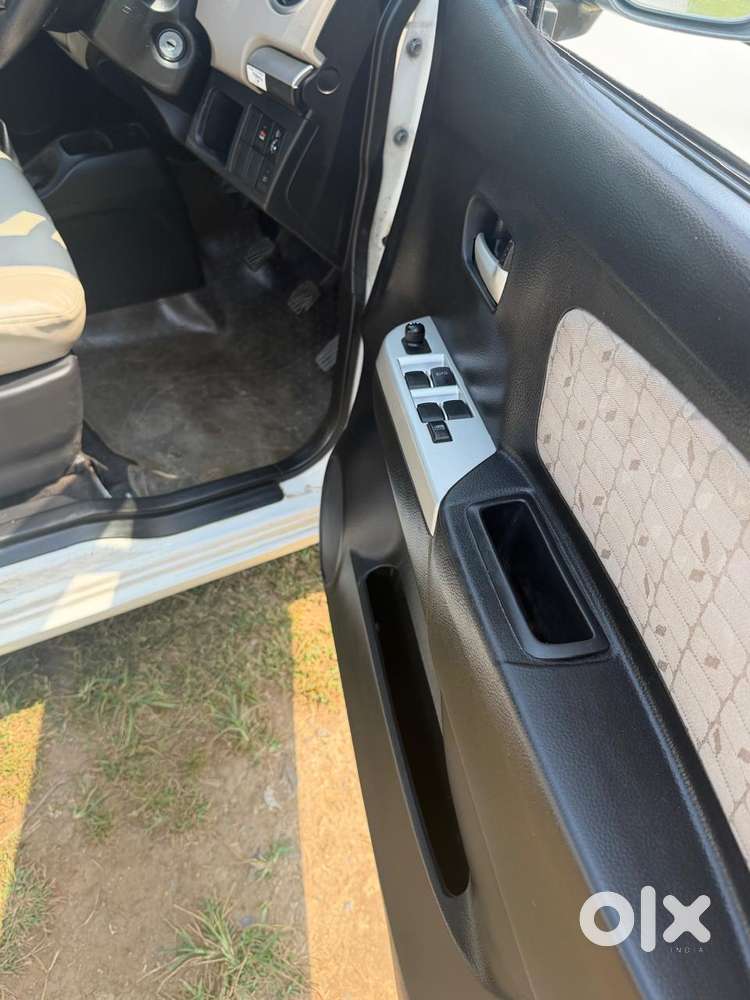 Maruti Suzuki Wagon R 1.0 Vxi Felicity Edition, 2016, Petrol