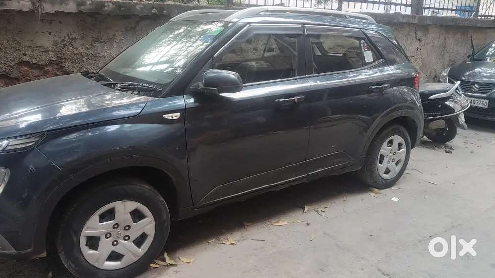 Hyundai Venue Petrol 2019