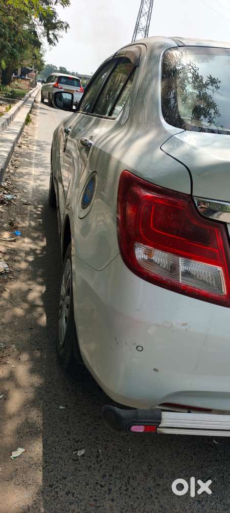 Maruti Suzuki Dzire 1.2 Vxi, 2022, Petrol