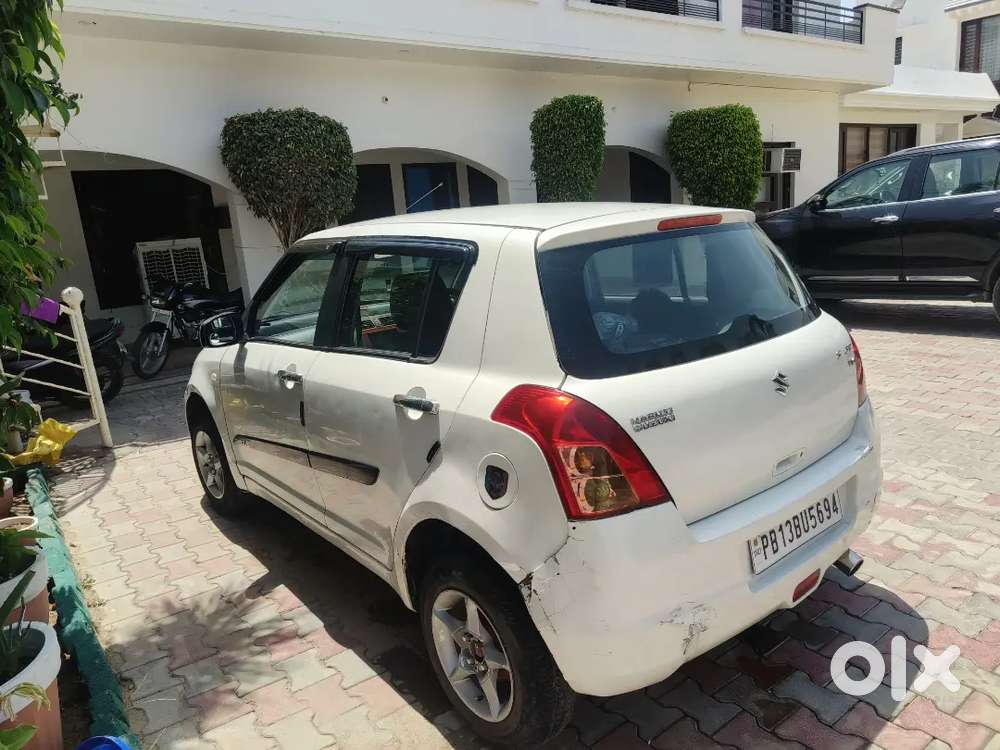 Maruti Suzuki Swift 2009 Petrol 85000 Km Driven