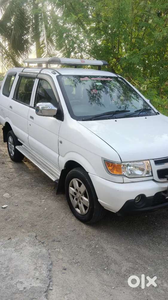 Chevrolet Tavera Neo 2017
