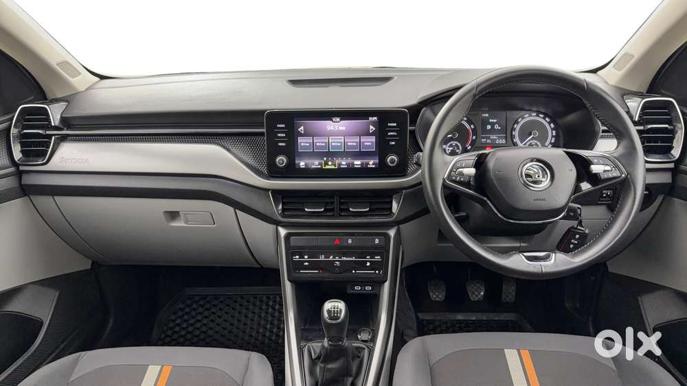 Skoda Kushaq 1.0 Ambition Classic Tsi At, 2023, Petrol