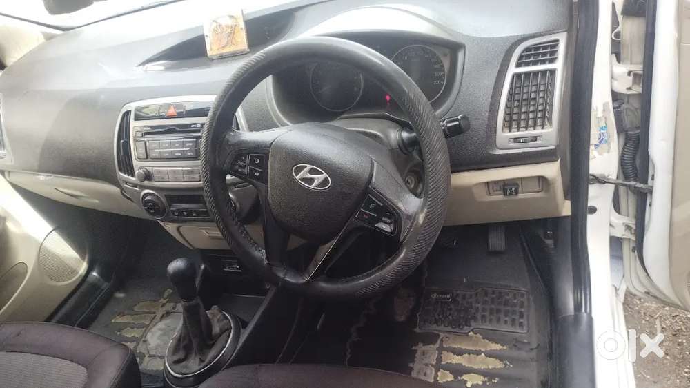 Hyundai I20 Sportz 2014 1st Owner Cng On Paper