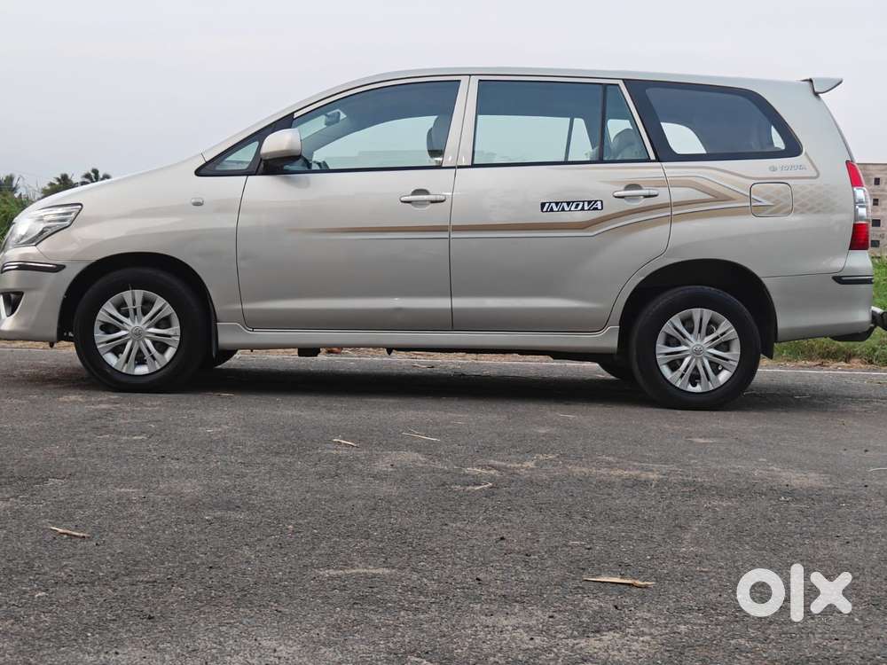 Toyota Innova 2.0 Gx 8 Seater, 2012, Diesel