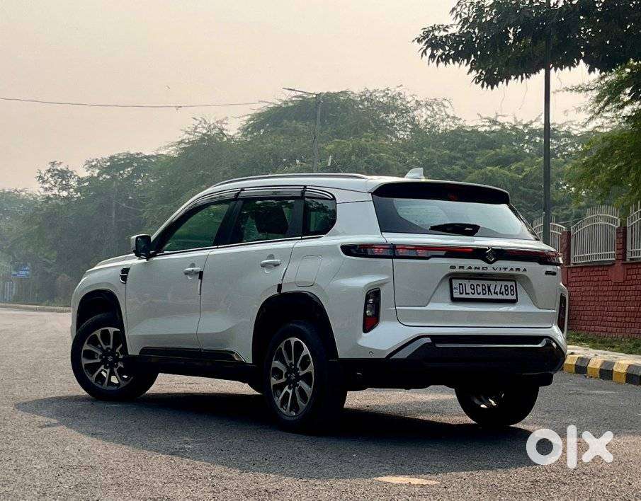 Maruti Suzuki Grand Vitara 1.5 Alpha Plus Intelligent Hybrid Ecvt, 2..