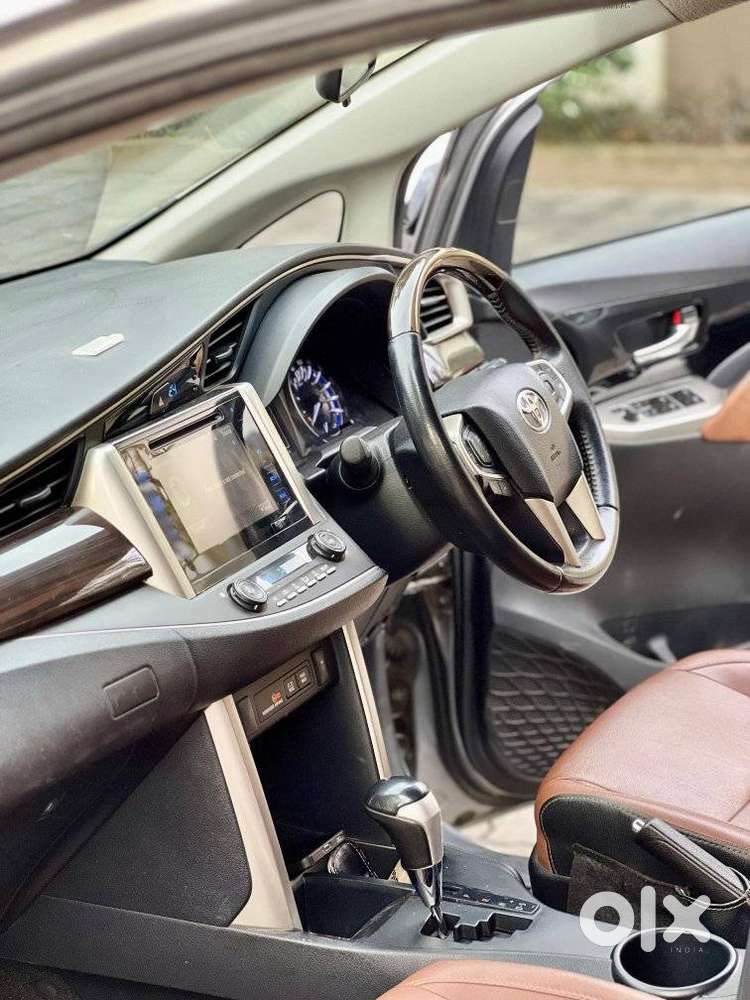 Toyota Innova Crysta 2.8z Automatic, 2019, Diesel